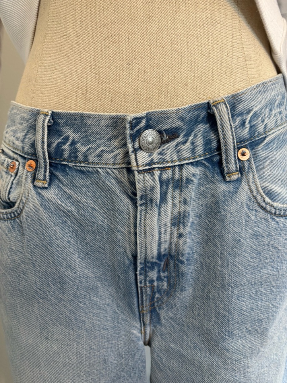 AE 77 Premium Slouch Jeans 2 - Picture 3 of 6